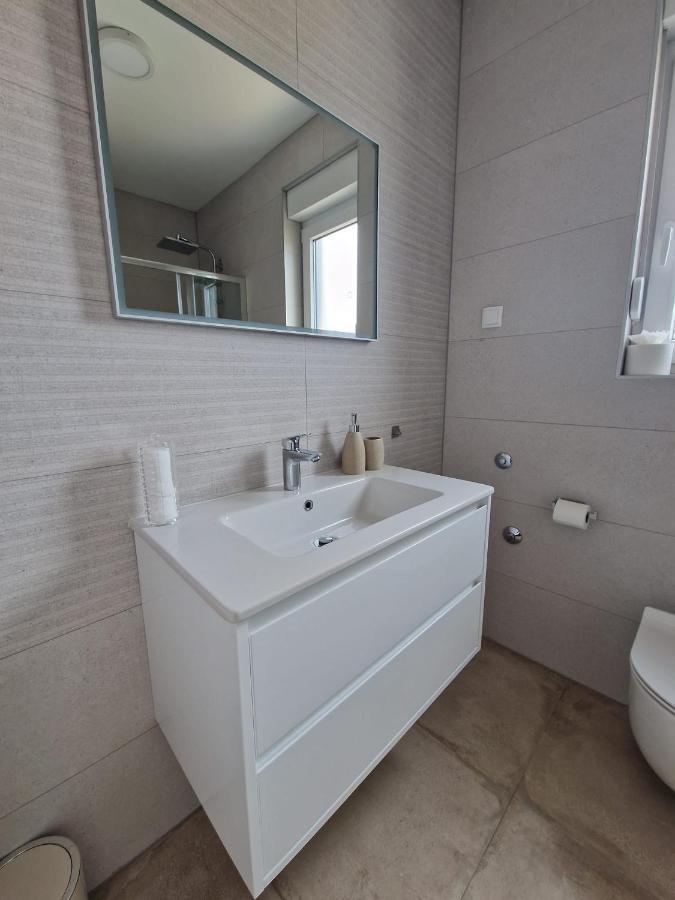 Deluxe Apartment Mila Nin Eksteriør bilde
